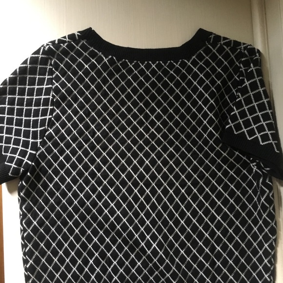 LAST CHANCE T-shirt Sweater - Picture 6 of 6